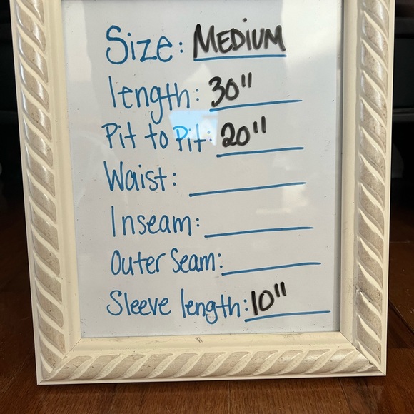 Women’s lulalaroe perfect tee, size medium, black and whitet - Picture 4 of 4